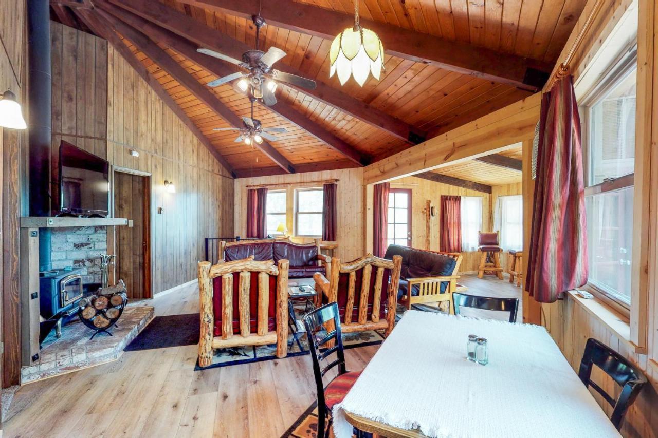 Casa de férias Rustic Retreat Groveland