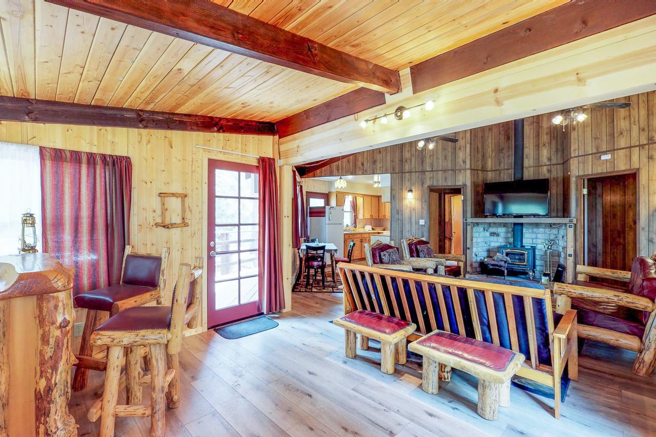 Rustic Retreat *
